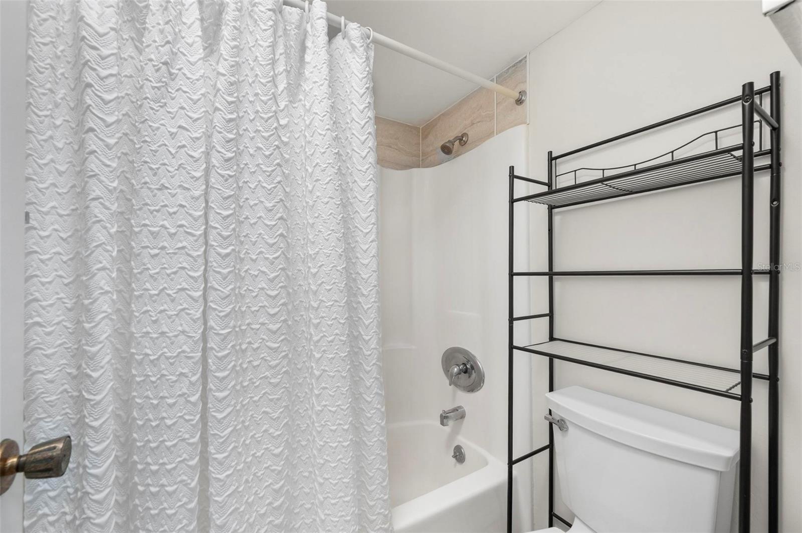 EDGEWATER VILLAGE BLDG H - Residential