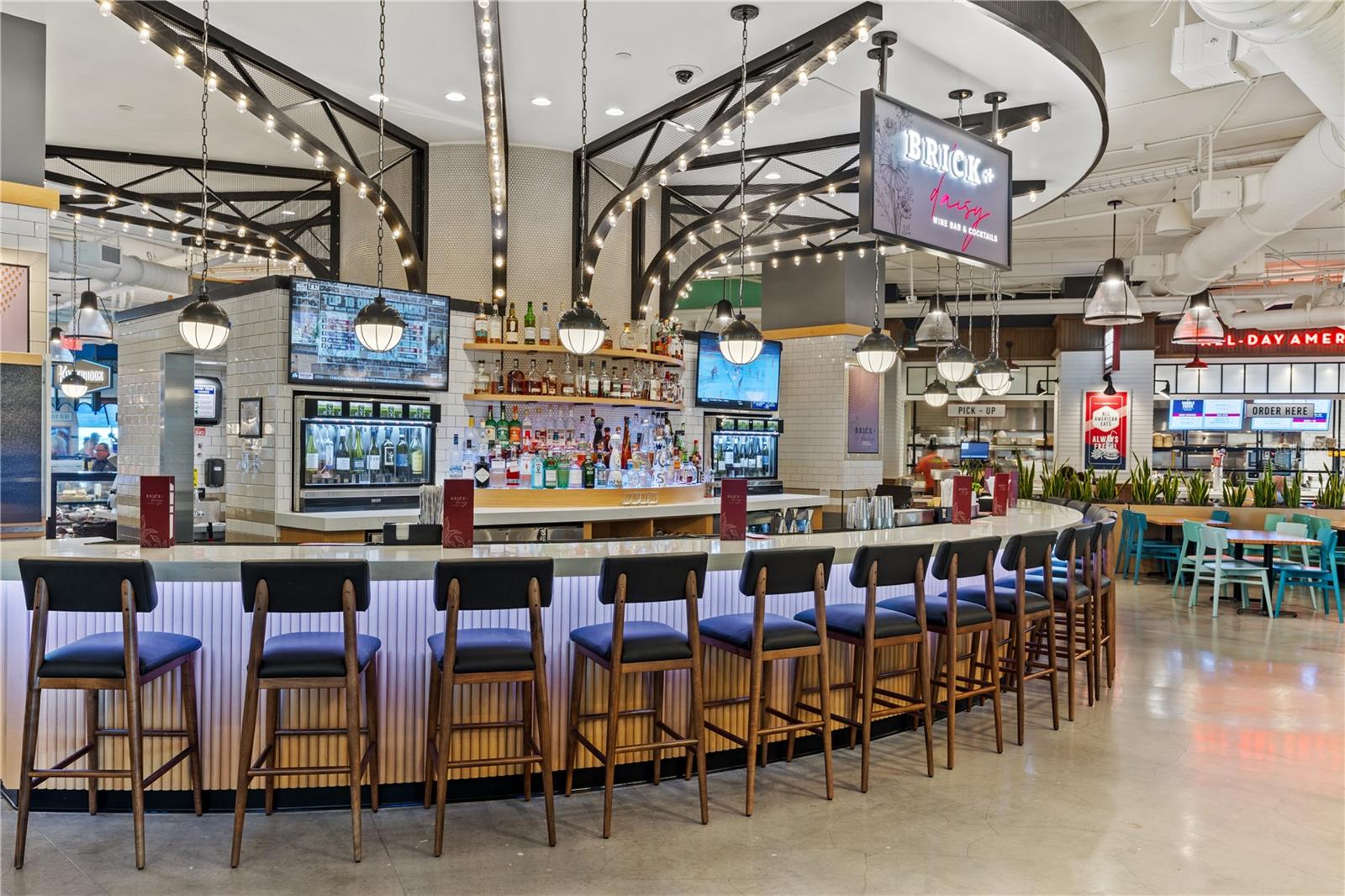 EDGEWATER VILLAGE BLDG H - Residential