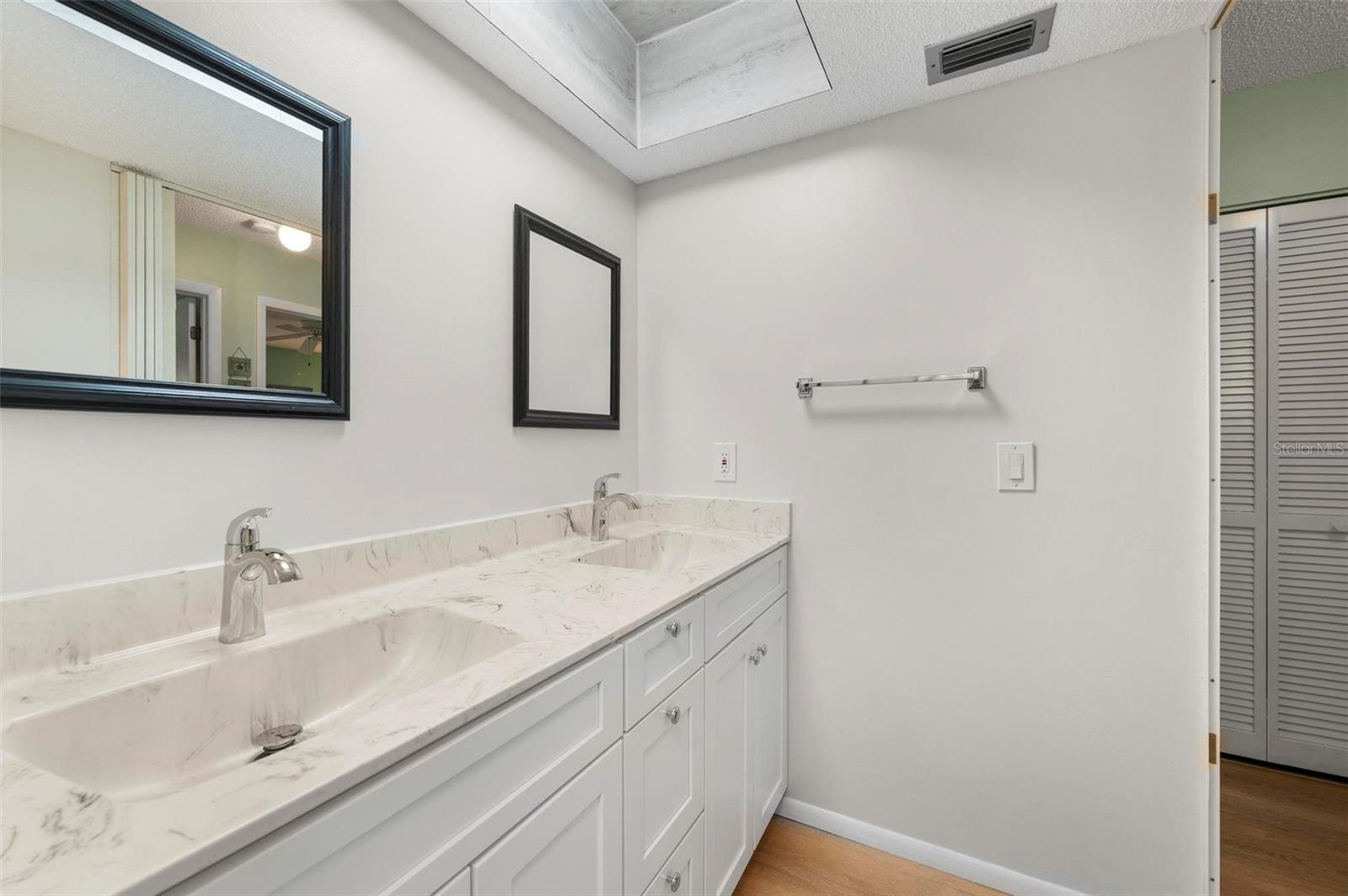 EDGEWATER VILLAGE BLDG H - Residential