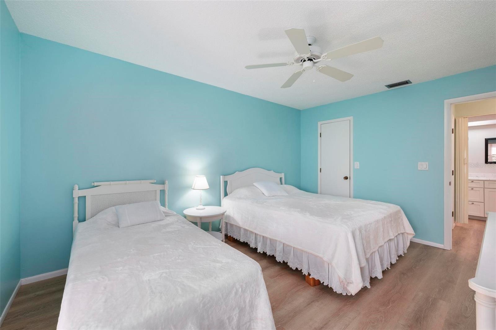 EDGEWATER VILLAGE BLDG H - Residential