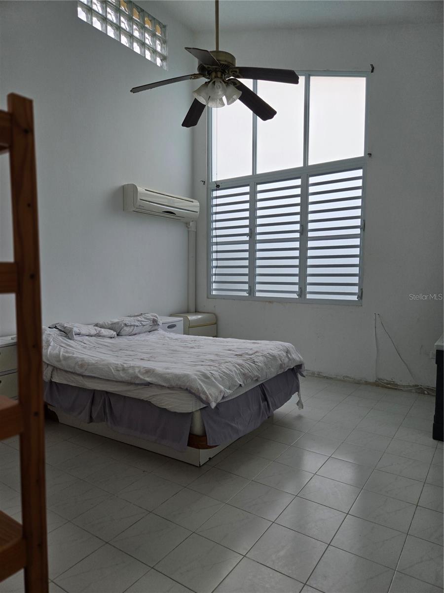 BO TRES T JIMENEZ WARD - Residential