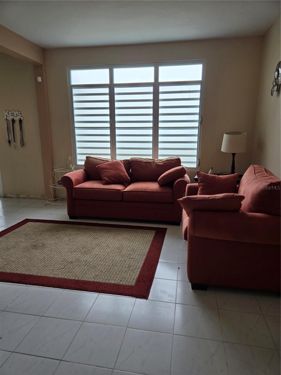 BO TRES T JIMENEZ WARD - Residential