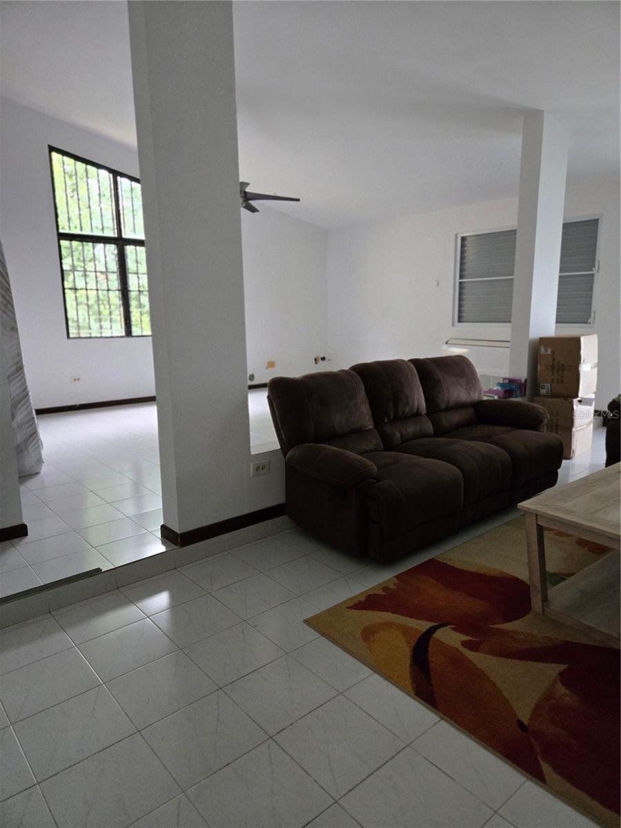 BO TRES T JIMENEZ WARD - Residential