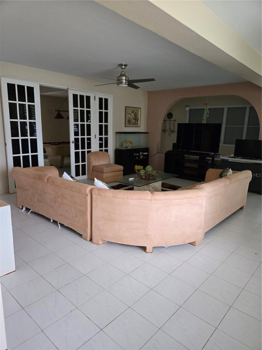 BO TRES T JIMENEZ WARD - Residential