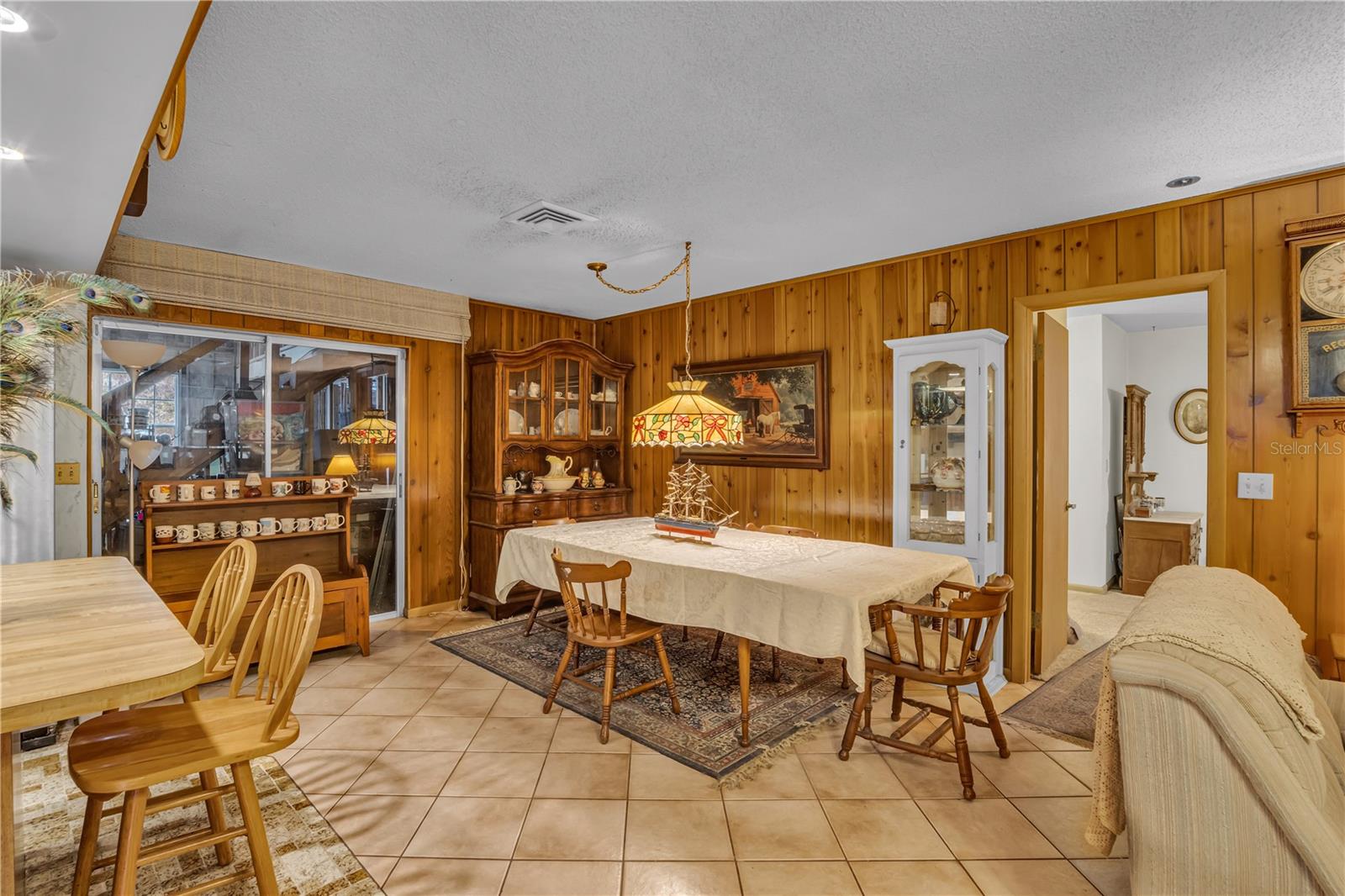 LOXAHATCHEE GROVES - Residential