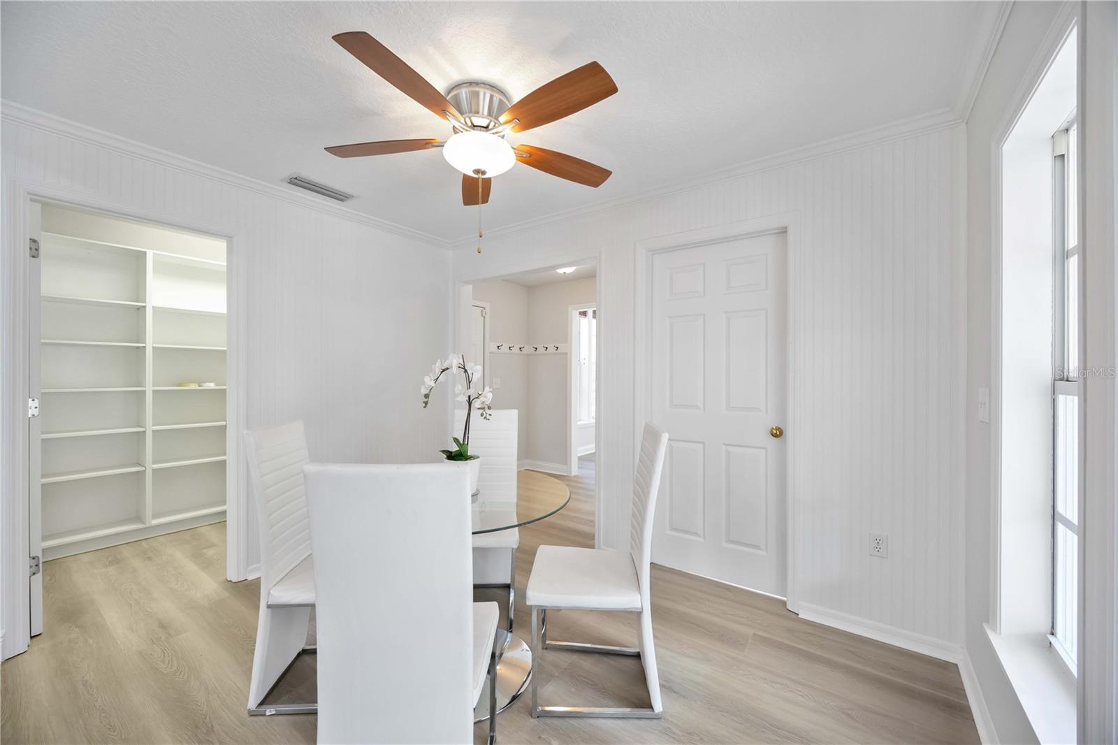 MISSION VALLEY ESTATE SEC B-1 - Residential
