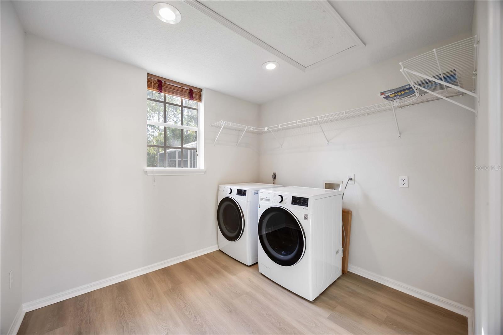 MISSION VALLEY ESTATE SEC B-1 - Residential