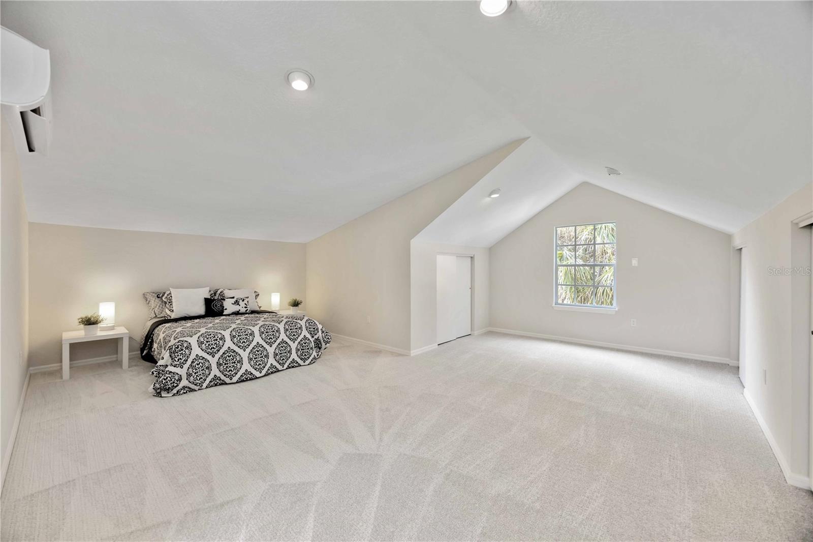MISSION VALLEY ESTATE SEC B-1 - Residential