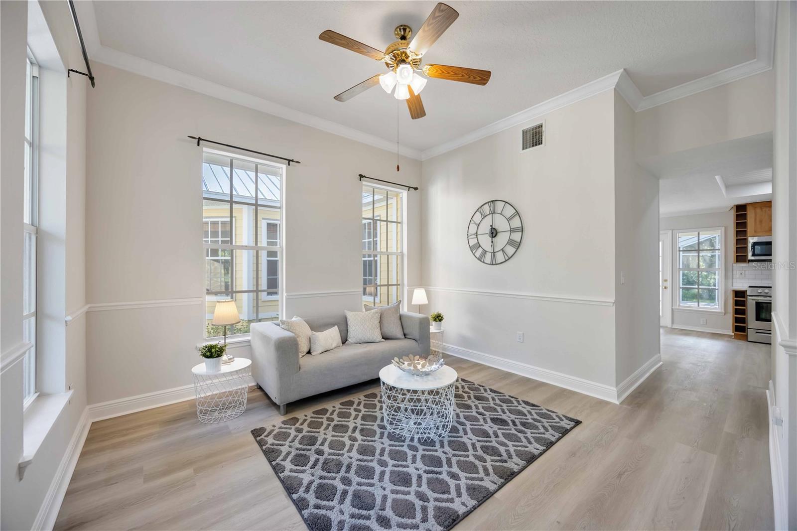 MISSION VALLEY ESTATE SEC B-1 - Residential