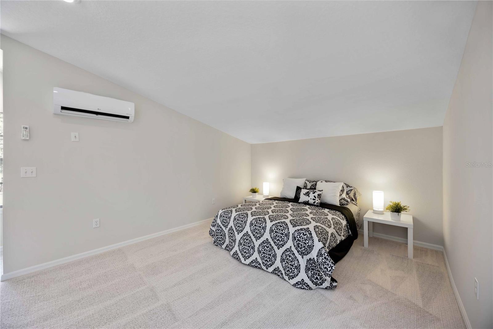 MISSION VALLEY ESTATE SEC B-1 - Residential