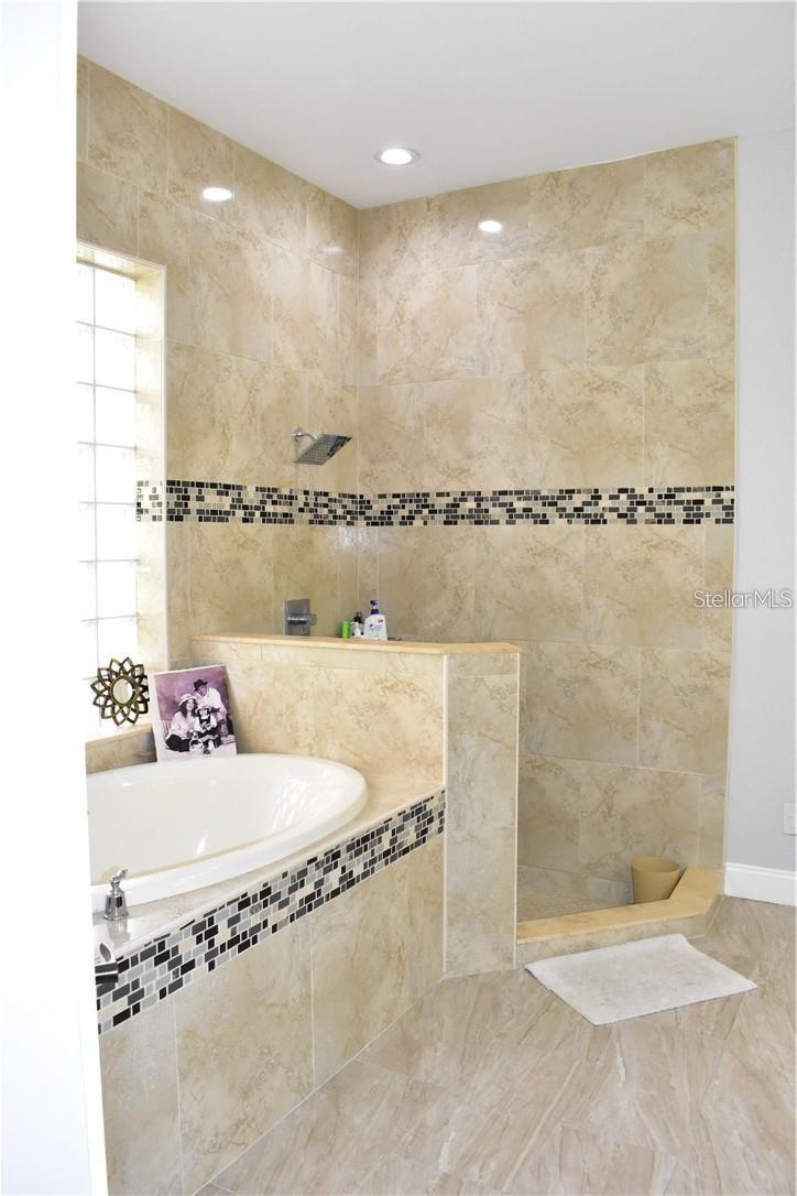 GRAND HAMPTON PH 3 - Residential