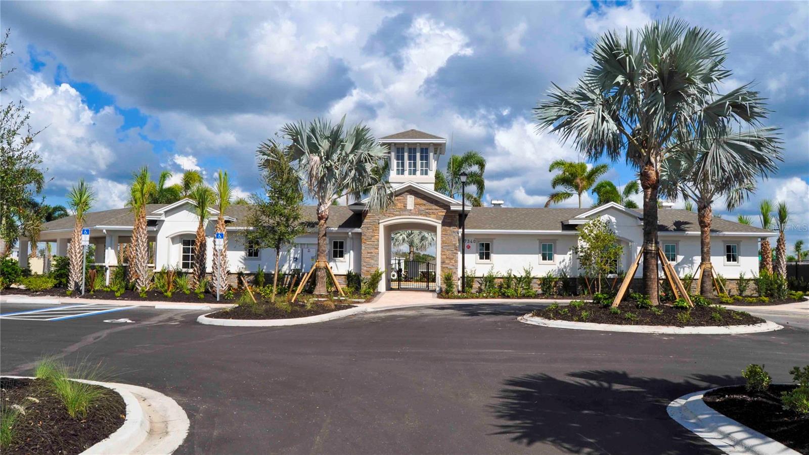 RYE CROSSING - Residential