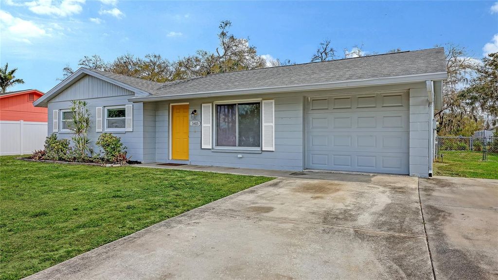 Photo of 3415 Woodmont Drive, Sarasota, FL 34232 (MLS # A4684870)