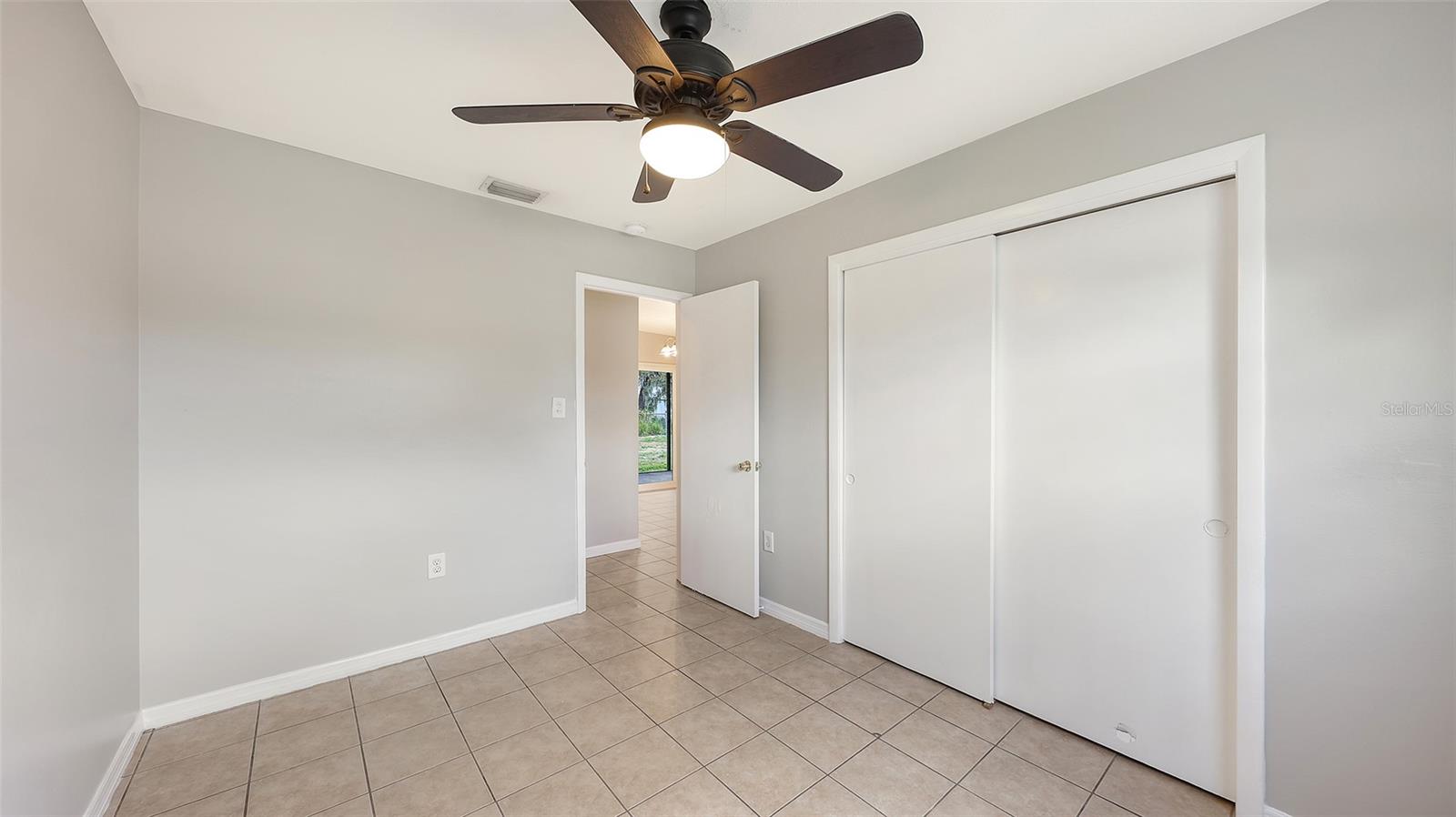 RIDGEWOOD ESTATES 17 ADD - Residential