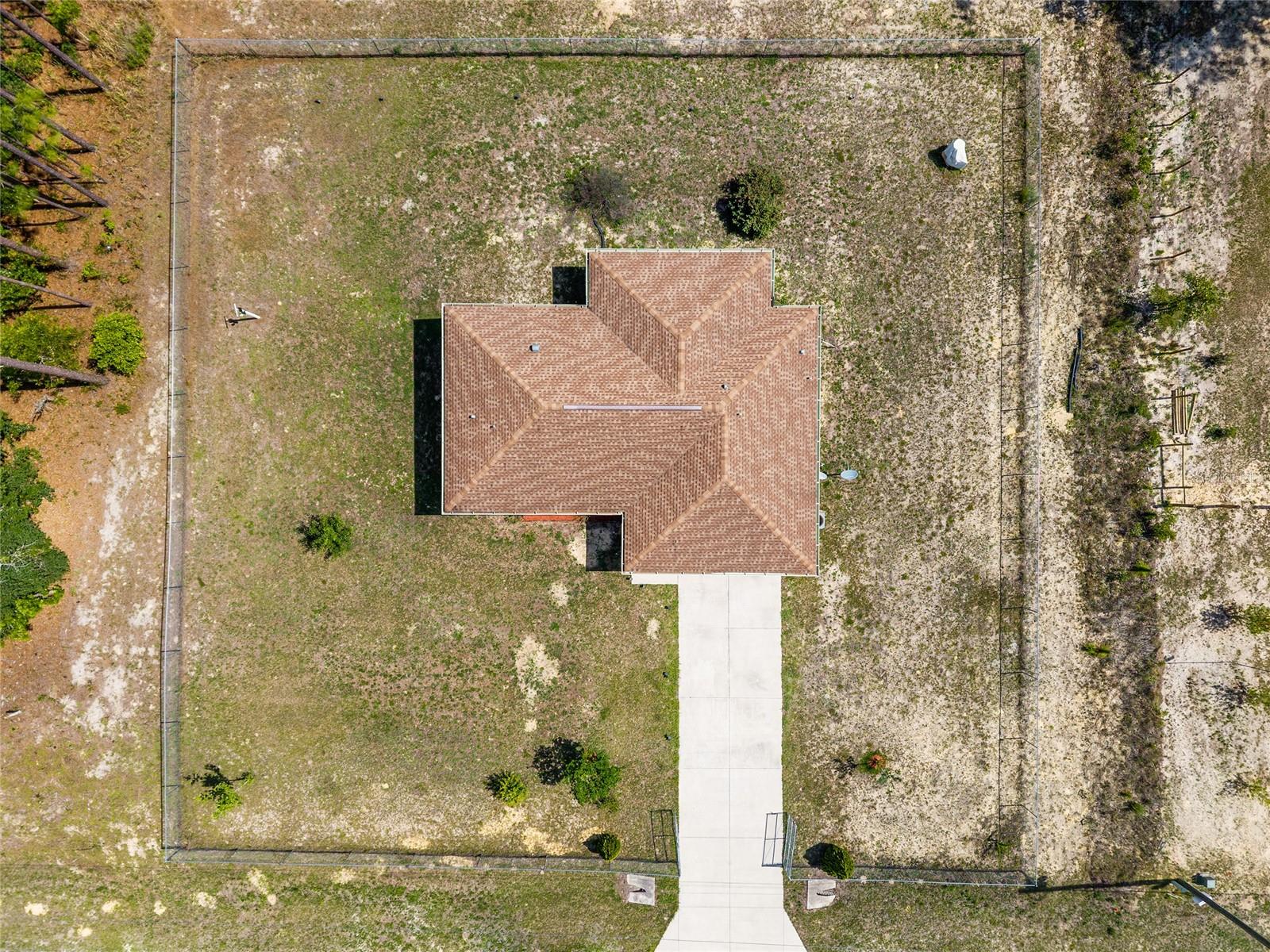 ROLLING HILLS 02 - Residential