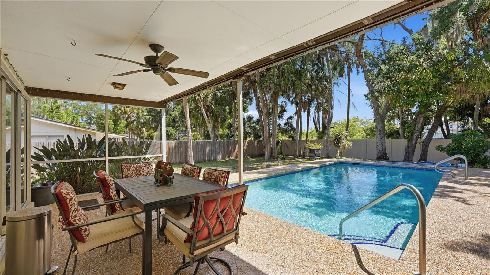 SARASOTA GOLF CLUB COLONY 4 - Residential