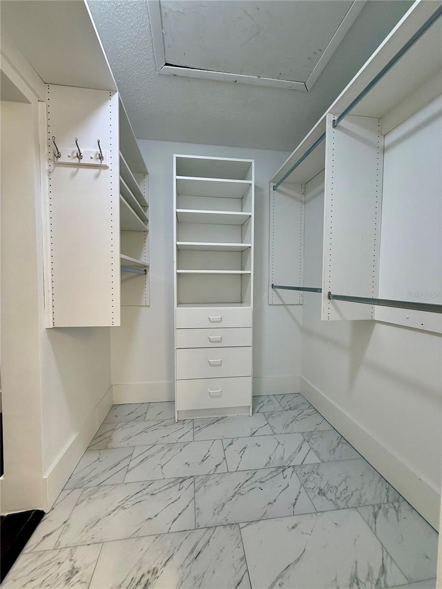 DANBURY MILL UNIT 1 - Residential