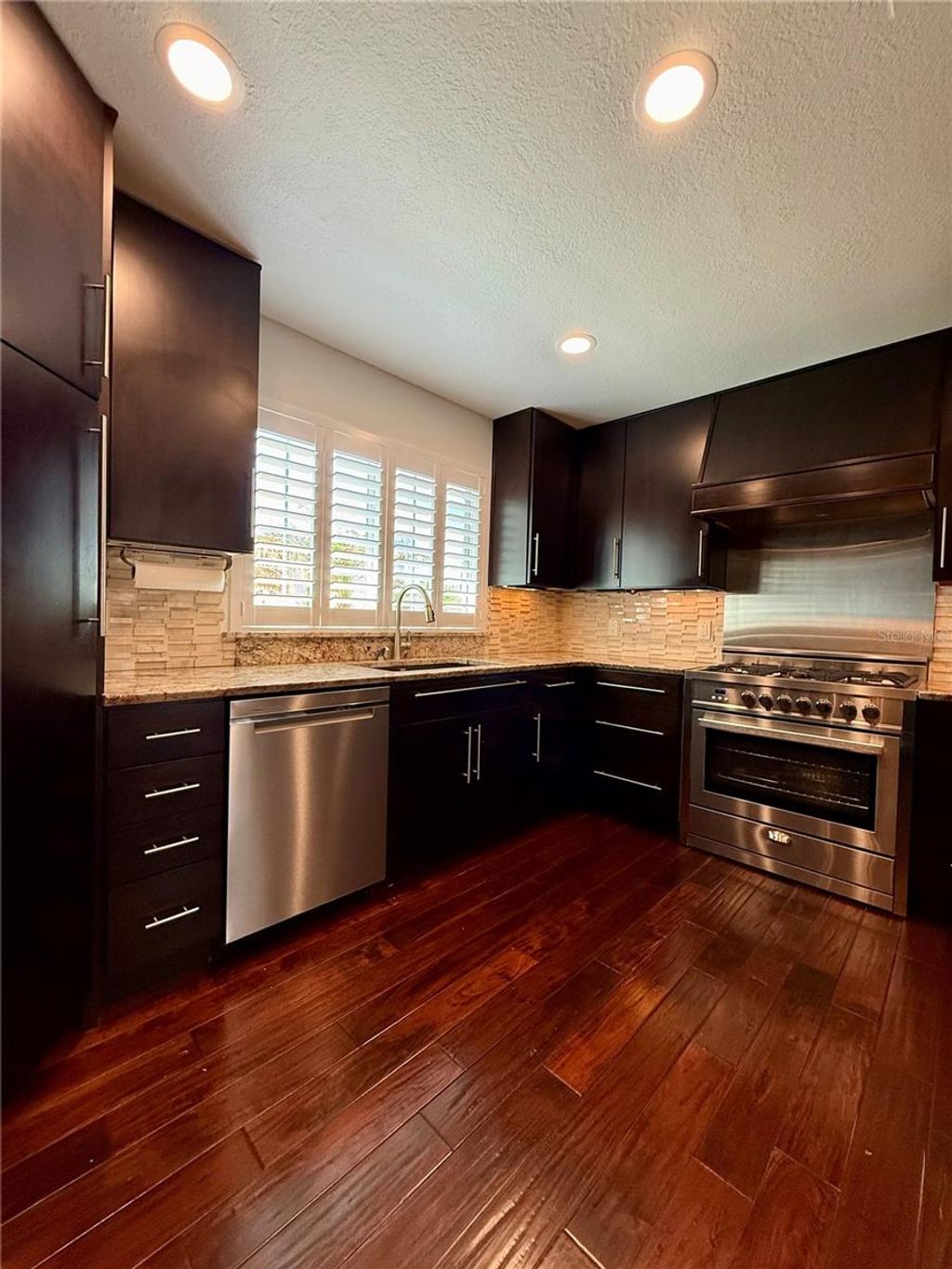 Photo of 941 Norfolk Court, Longwood, FL 32750 (MLS # O6396328)