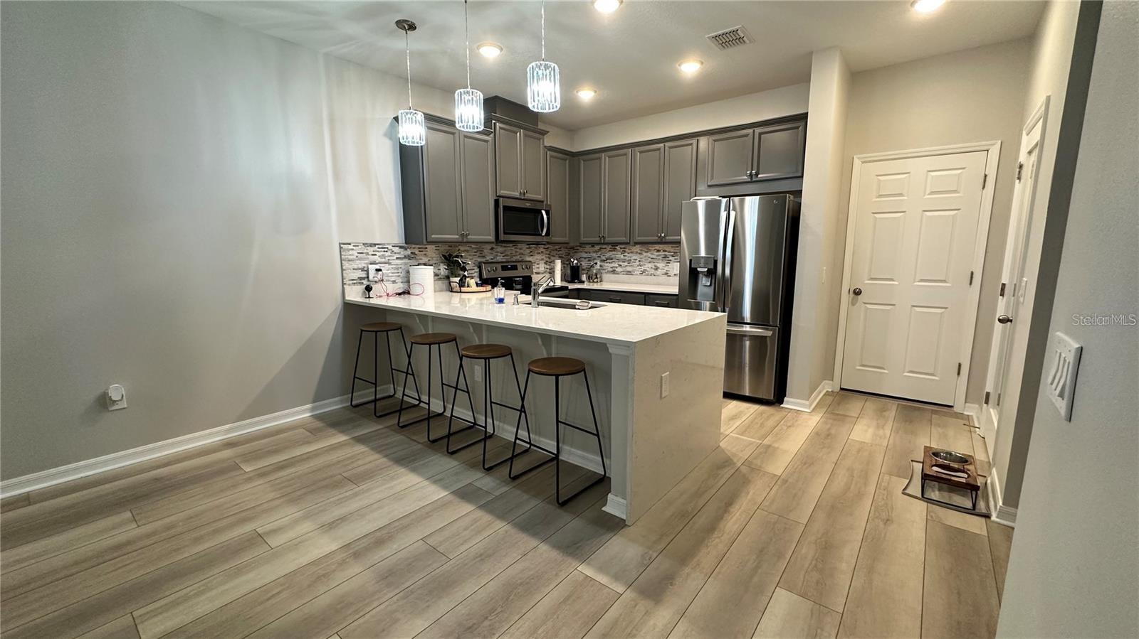 WATERBROOKE - Residential