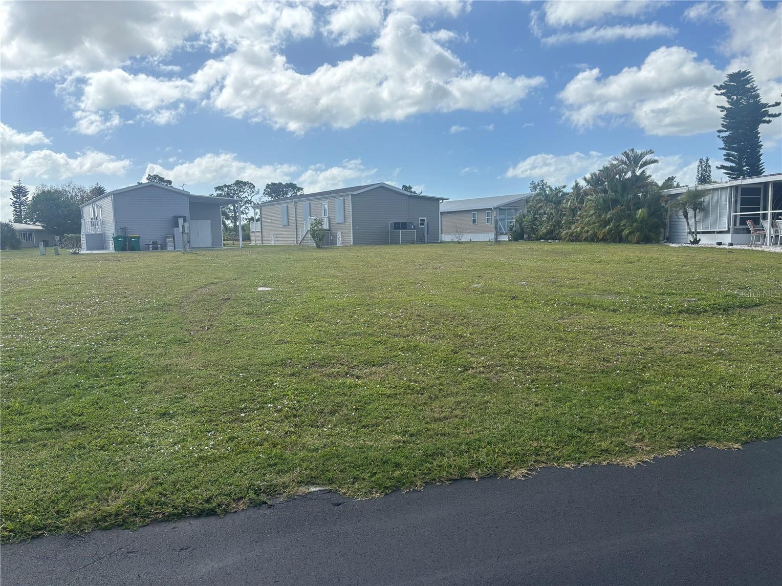7475 DANVERS CIRCLE, PORT CHARLOTTE, FL, 33981 2 7475 DANVERS CIRCLE
