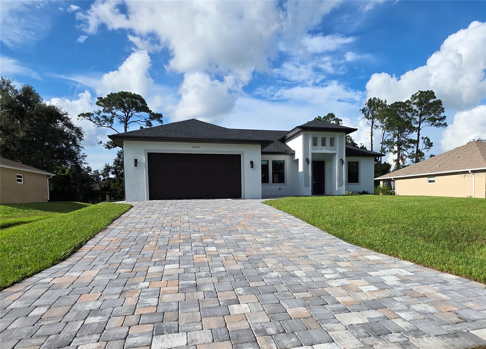 BRAND NEW HOUSE !!Beautiful house for sale!!3 Bedrooms 2 Bathrooms 2 car garage Ready to move in!!Call now for your private showing!!