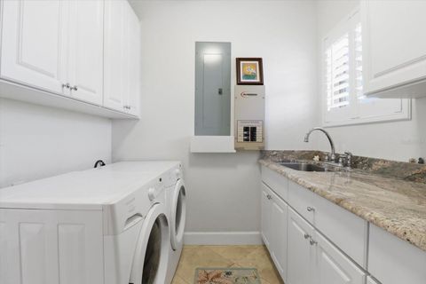 Tiny photo for 5 Palm Drive, Yankeetown, FL 34498 (MLS # TB8449771)