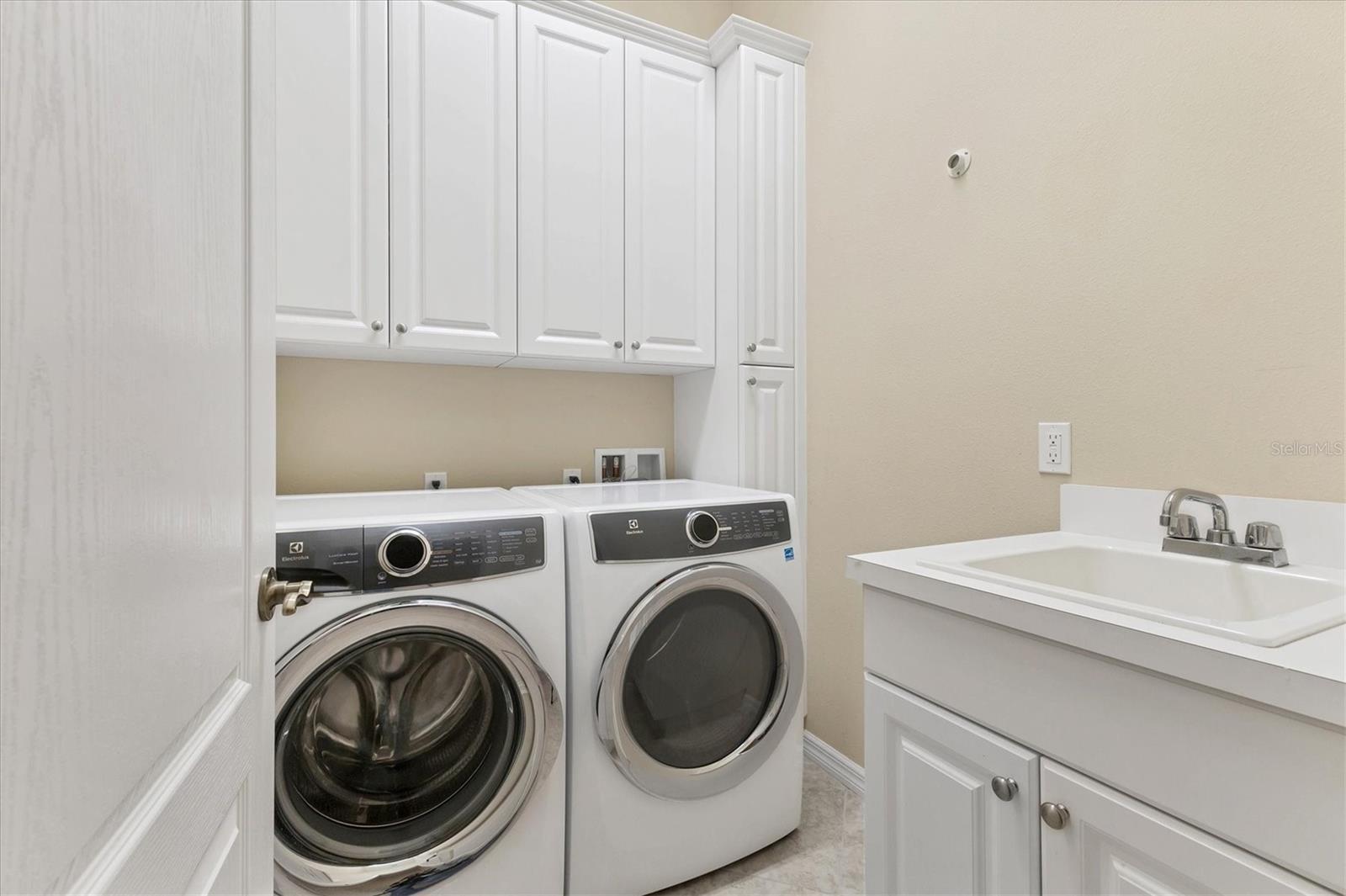 LAKEWOOD RANCH COUNTRY CLUB VILLAGE EE 3A-3C - Residential Lease