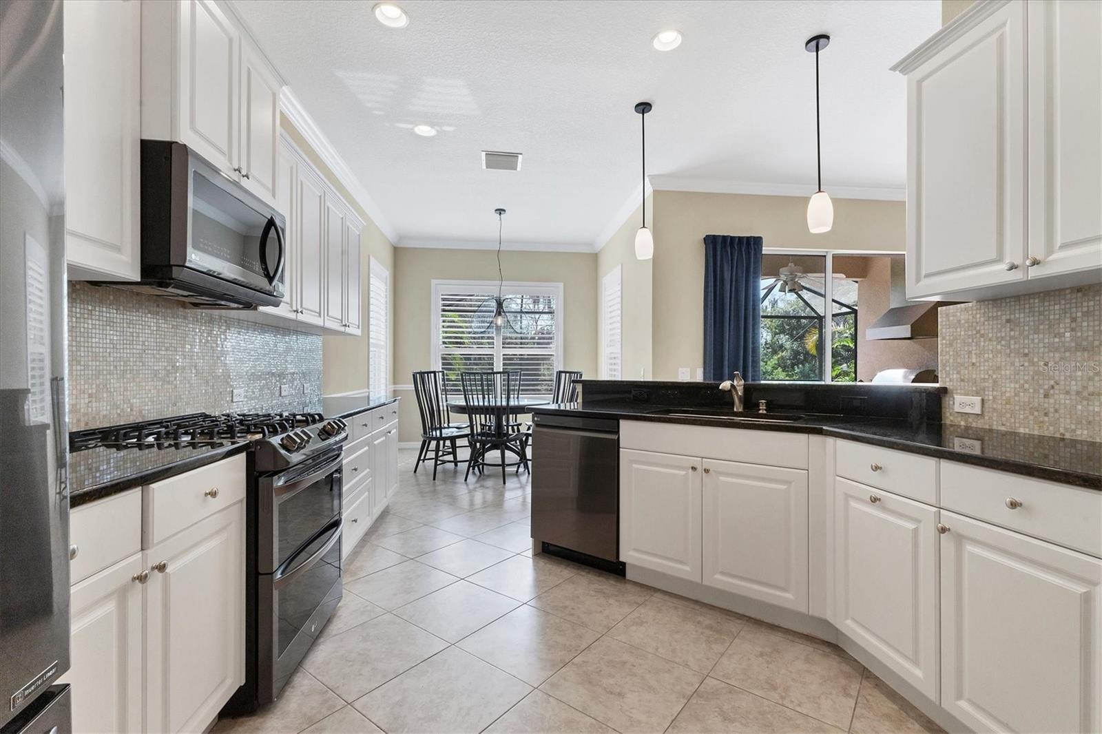 LAKEWOOD RANCH COUNTRY CLUB VILLAGE EE 3A-3C - Residential Lease