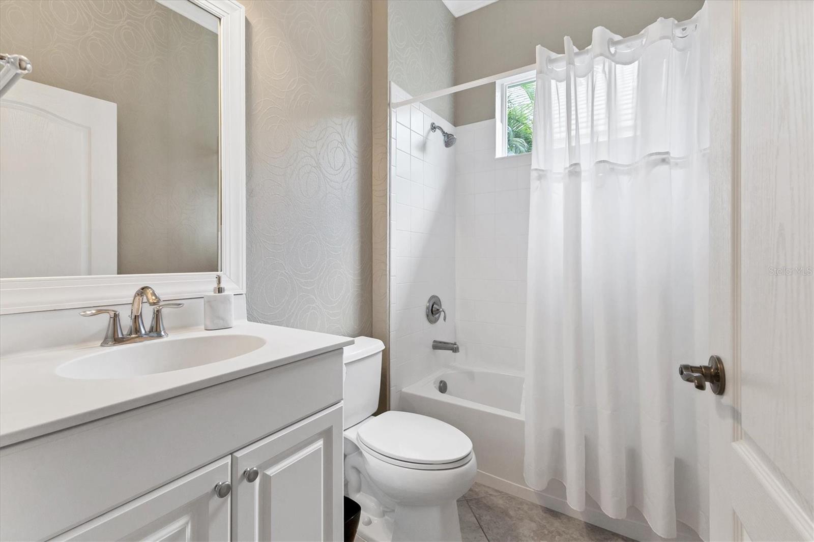 LAKEWOOD RANCH COUNTRY CLUB VILLAGE EE 3A-3C - Residential Lease