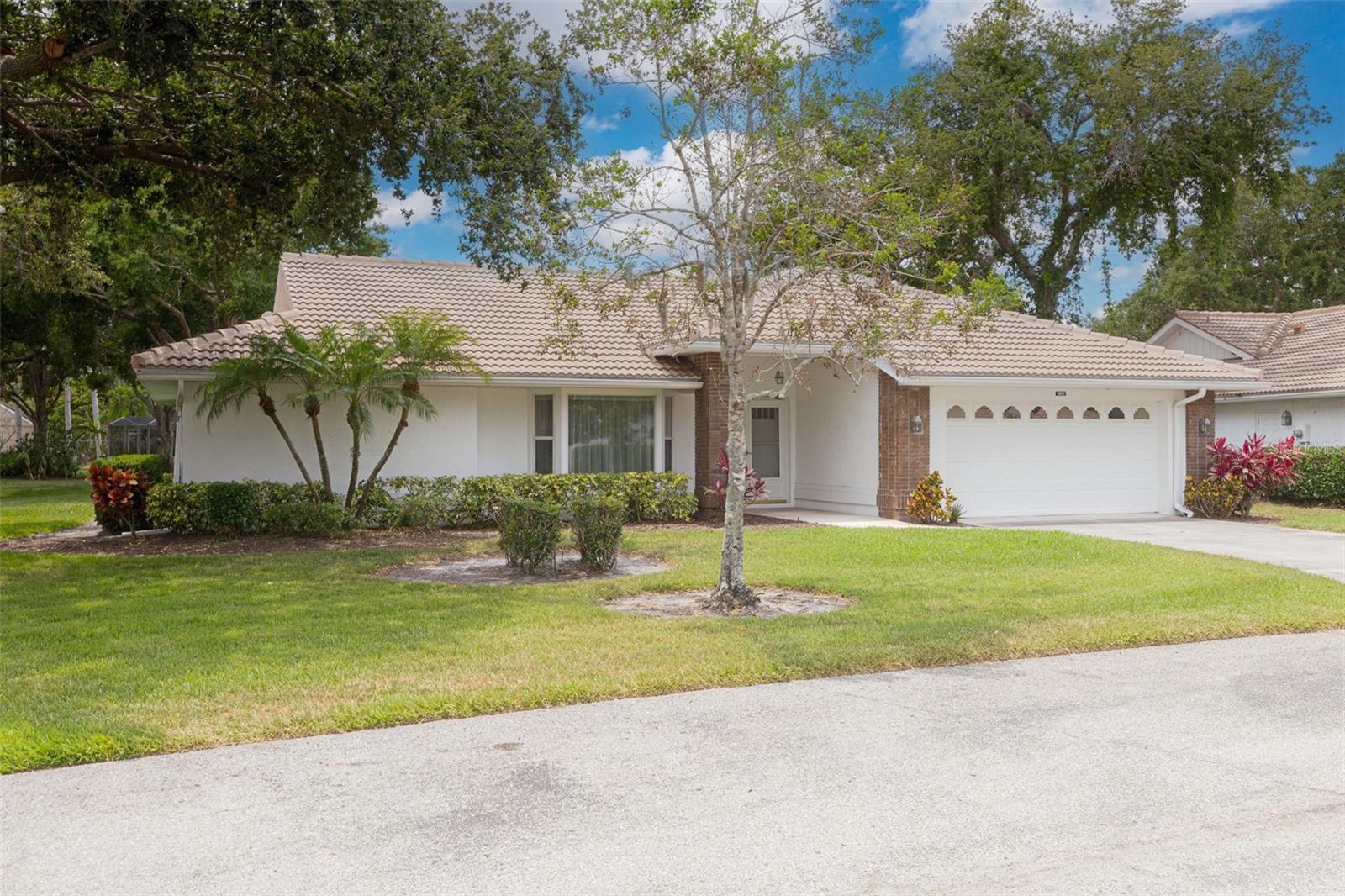 5812 GARDEN LAKES MAJESTIC