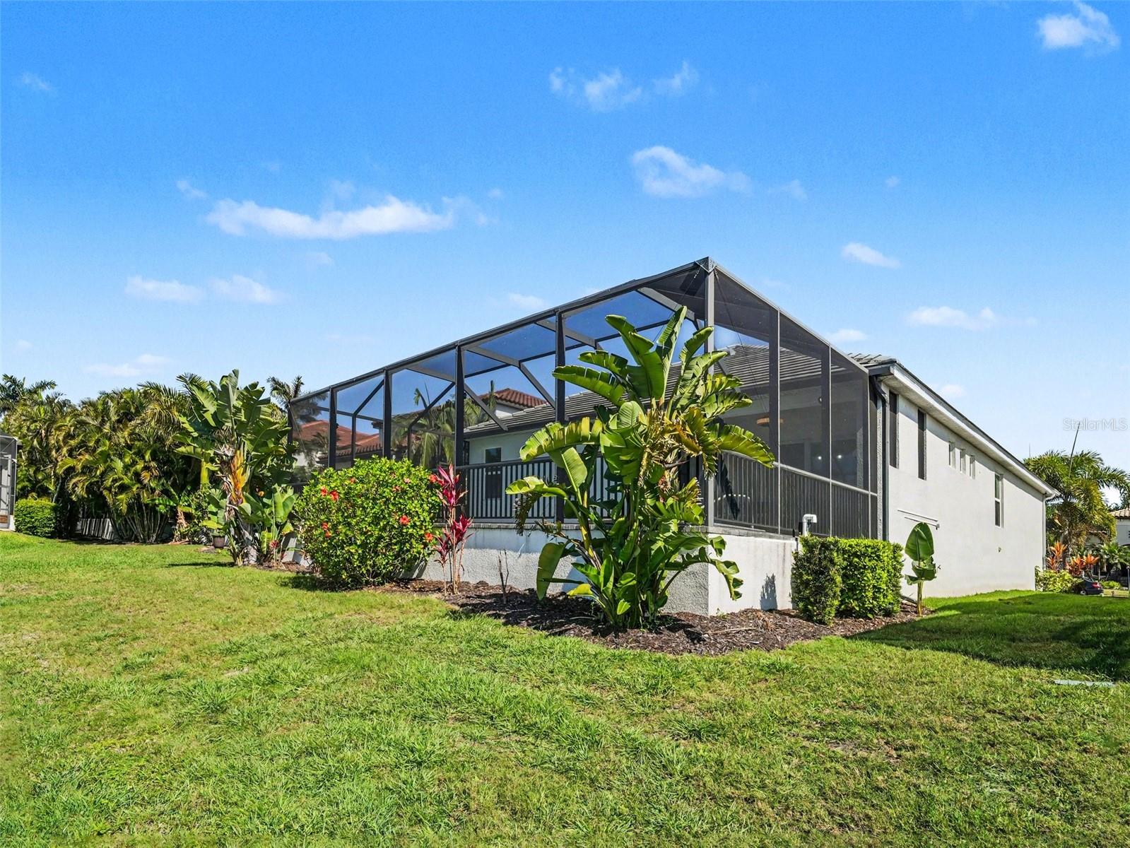 LEGENDS BAY - Residential