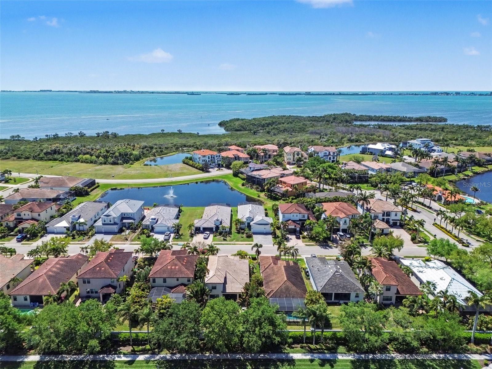 LEGENDS BAY - Residential