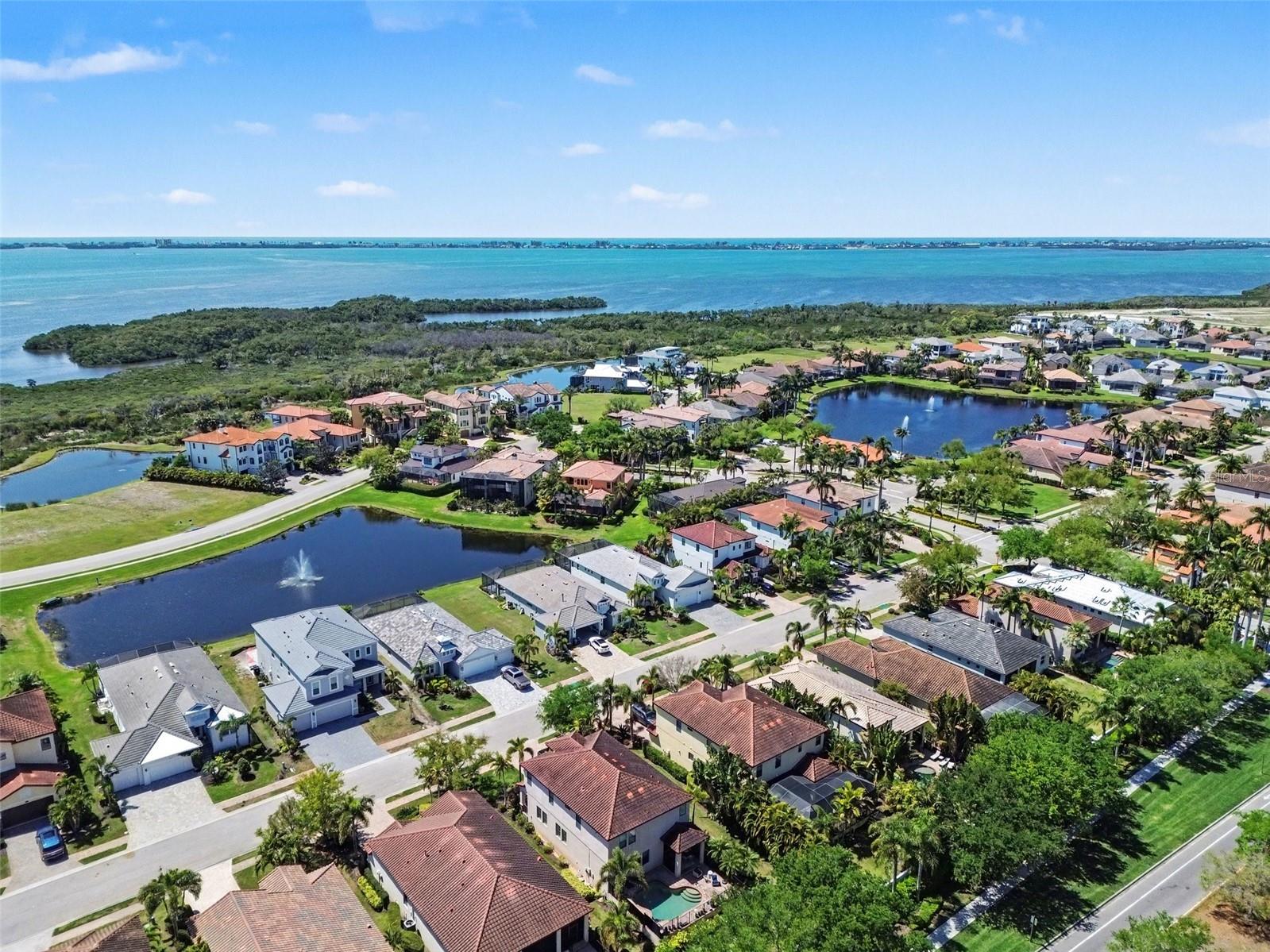 LEGENDS BAY - Residential