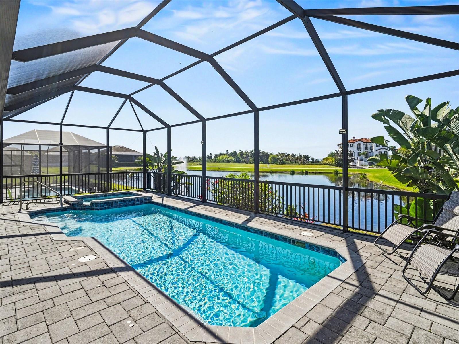 LEGENDS BAY - Residential