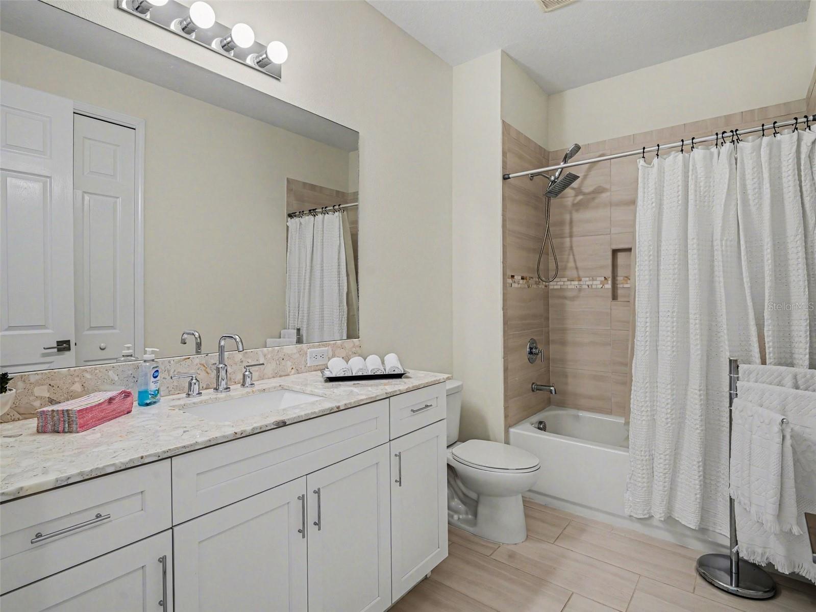 LEGENDS BAY - Residential