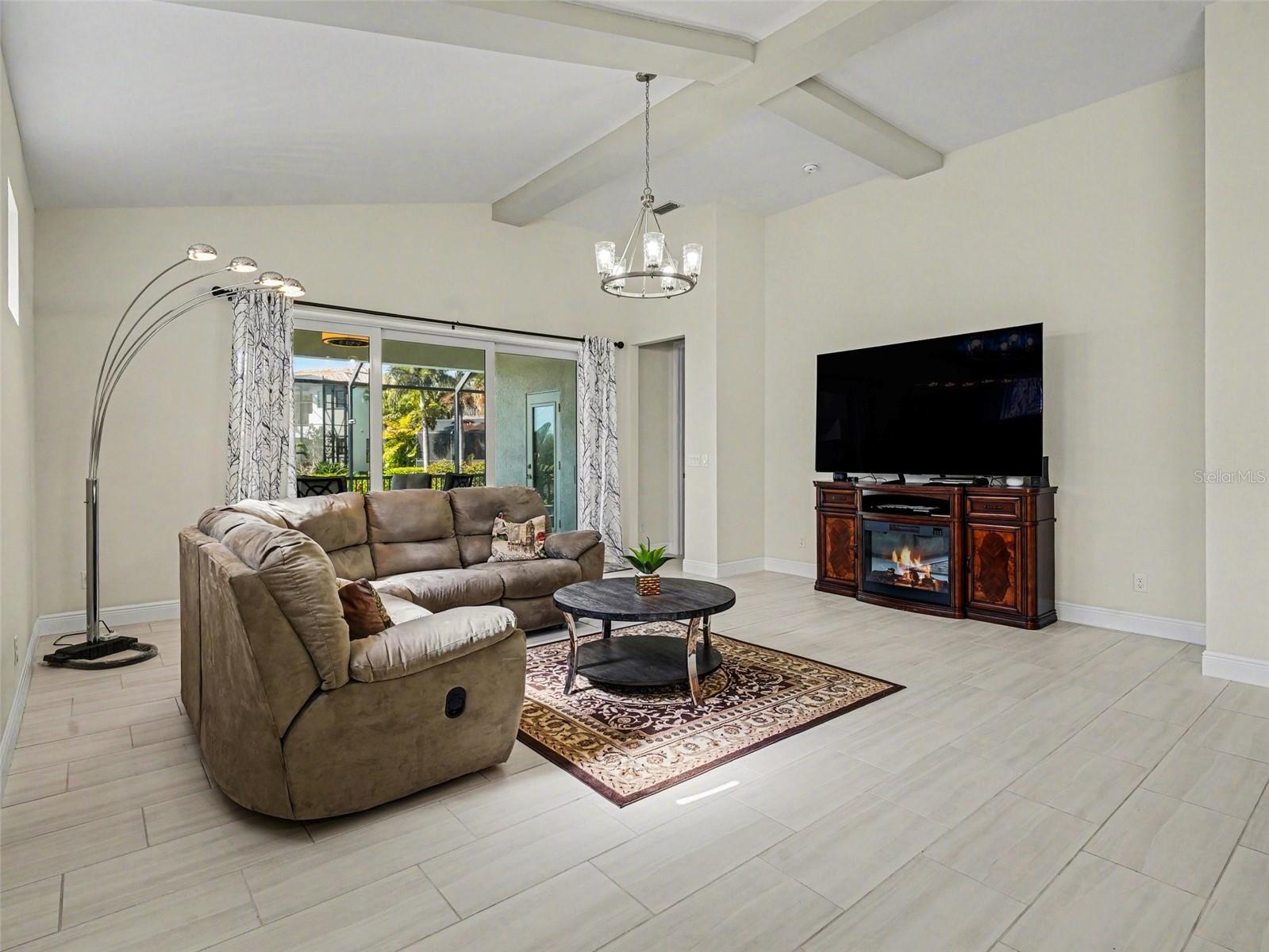 LEGENDS BAY - Residential