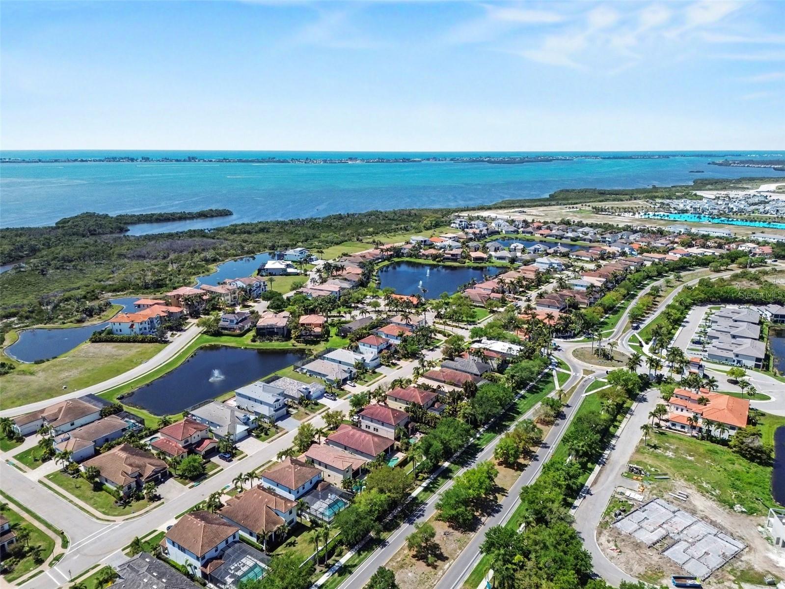 LEGENDS BAY - Residential