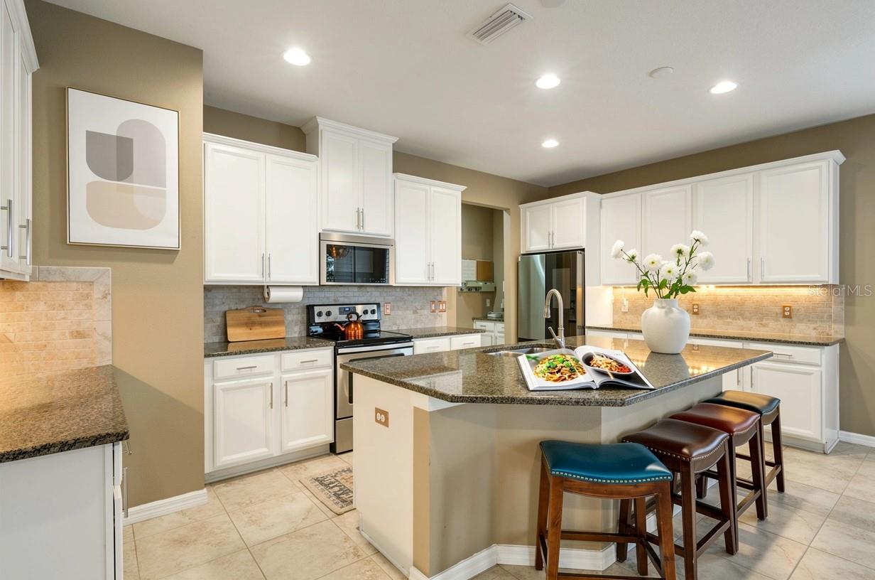 LONG LAKE RANCH VILLAGE 3, 6 PCLS A, - Residential