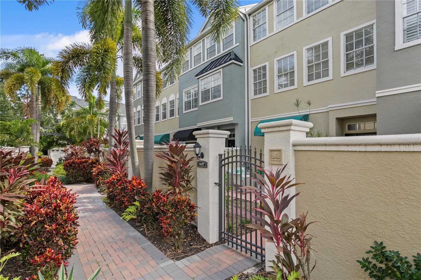 HARBOURSIDE AT HARBOUR ISLAND - Residential Lease