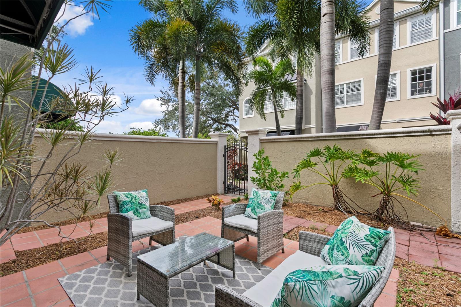 HARBOURSIDE AT HARBOUR ISLAND - Residential Lease