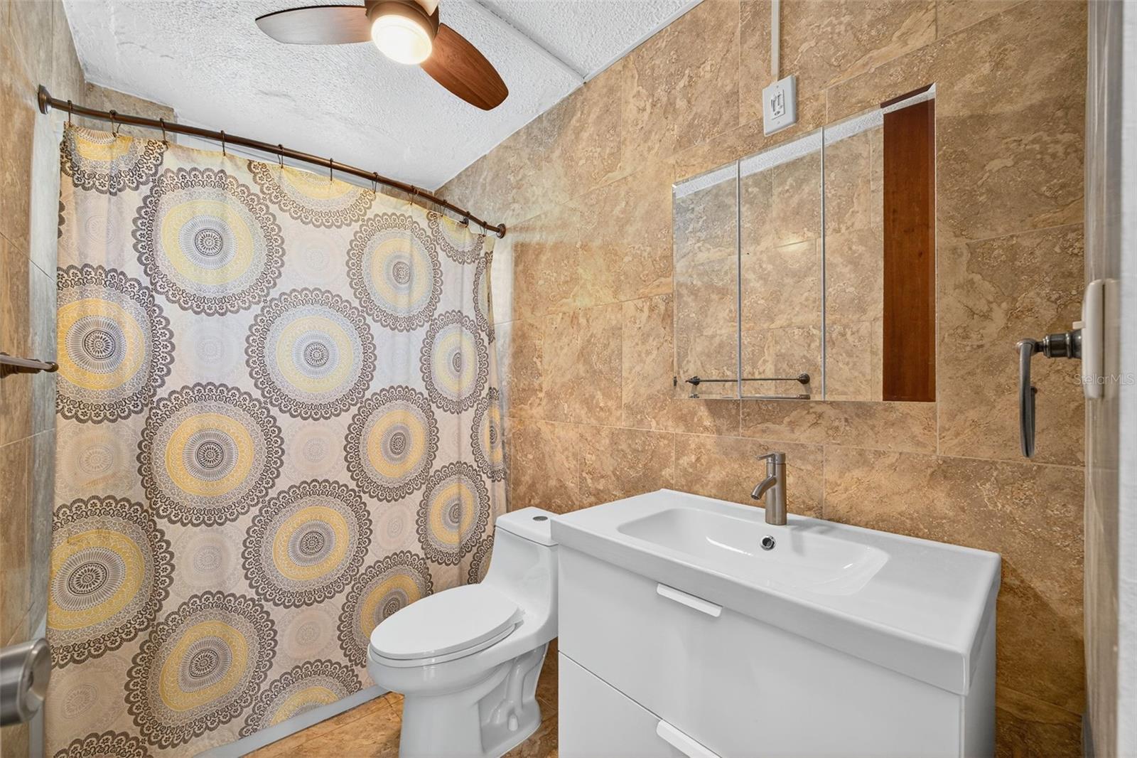 VISTA AZUL - Residential