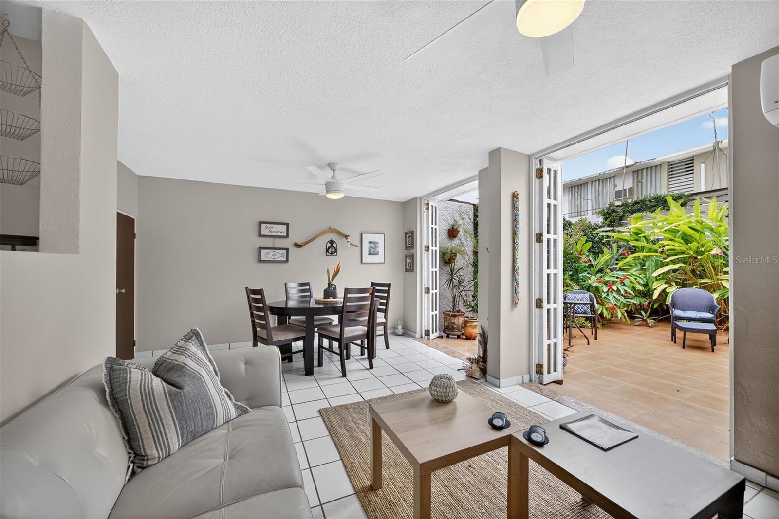 VISTA AZUL - Residential