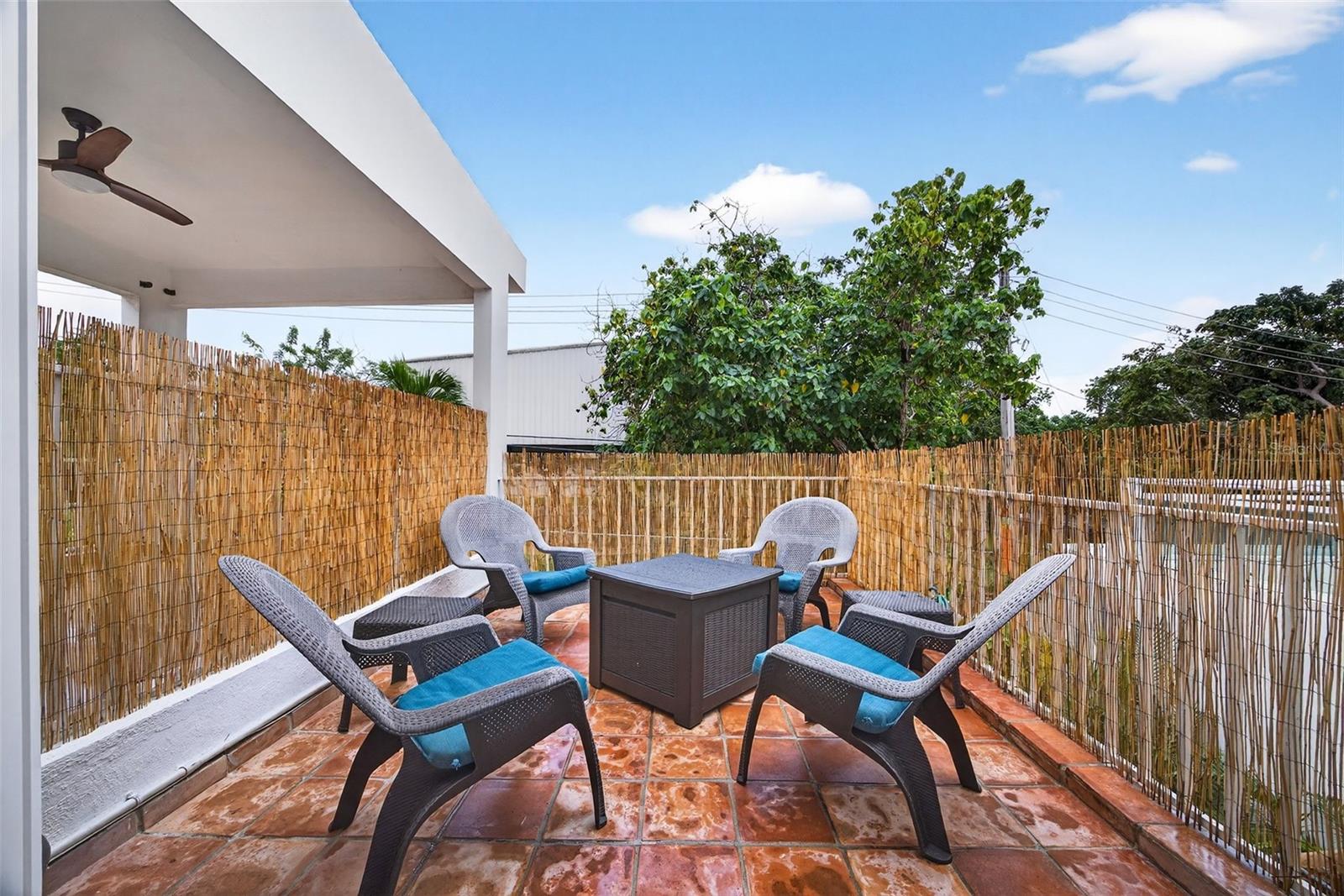 VISTA AZUL - Residential