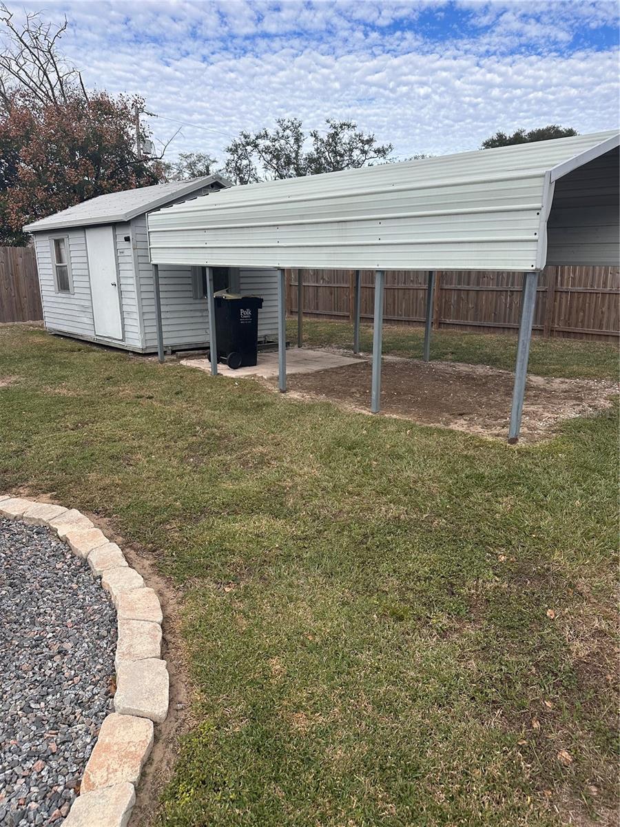 LAKE GIBSON VILLAGE - Residential