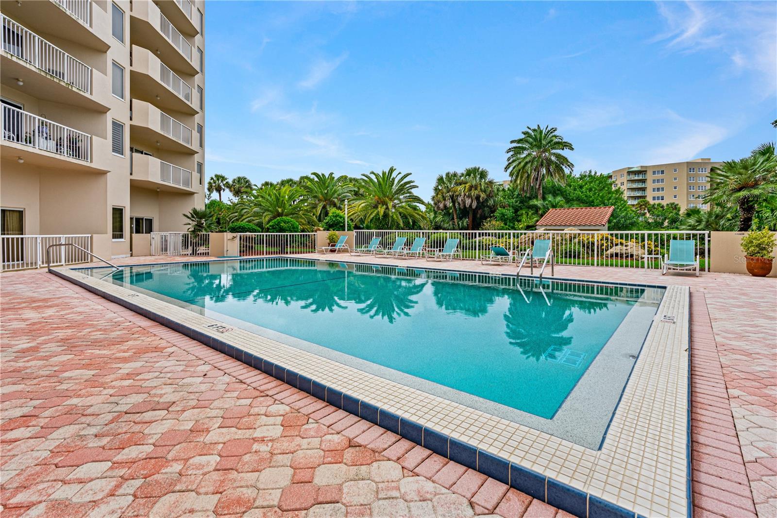 OCEANS CLOVERLEAF CONDO - Residential
