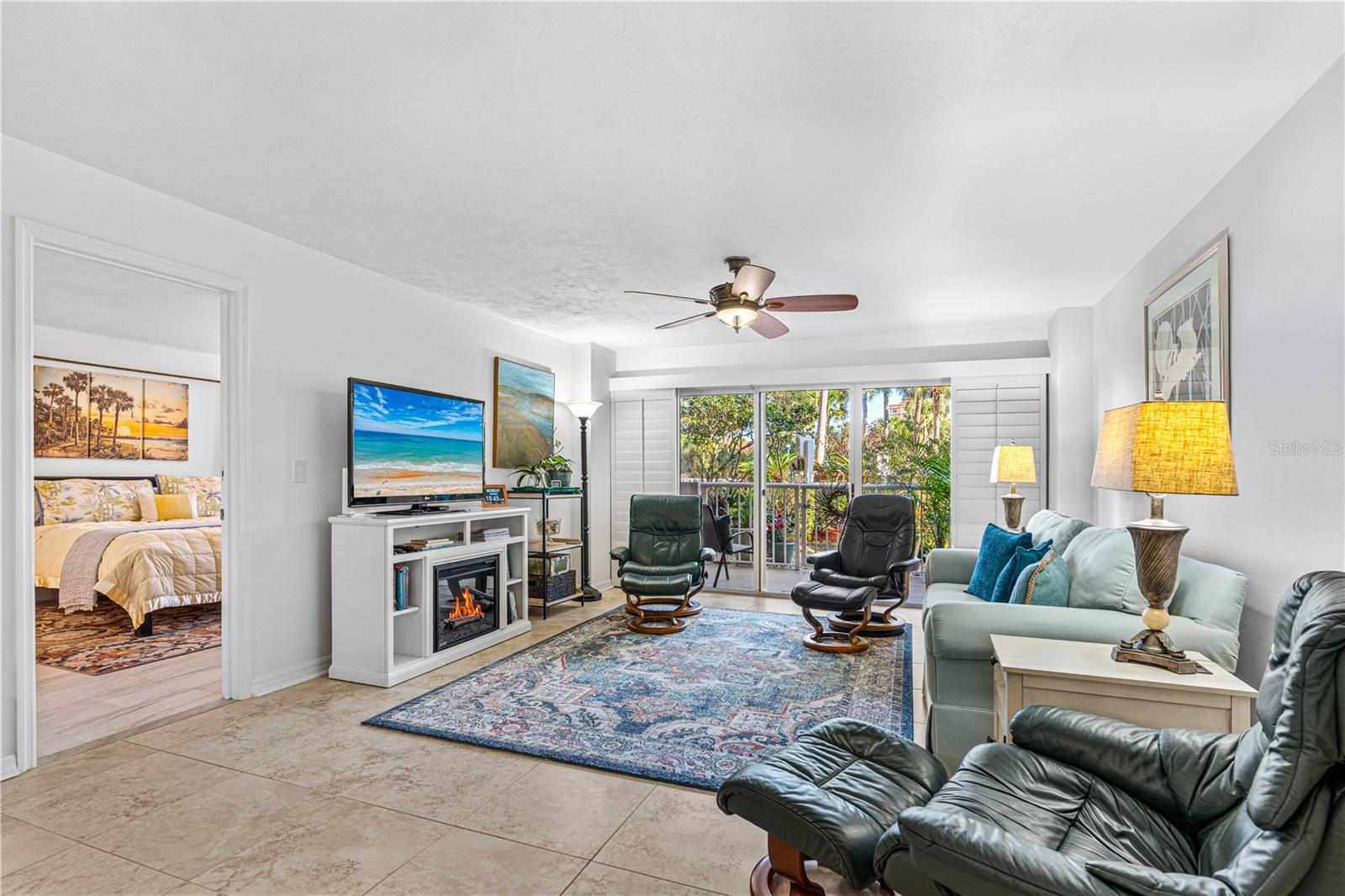 OCEANS CLOVERLEAF CONDO - Residential