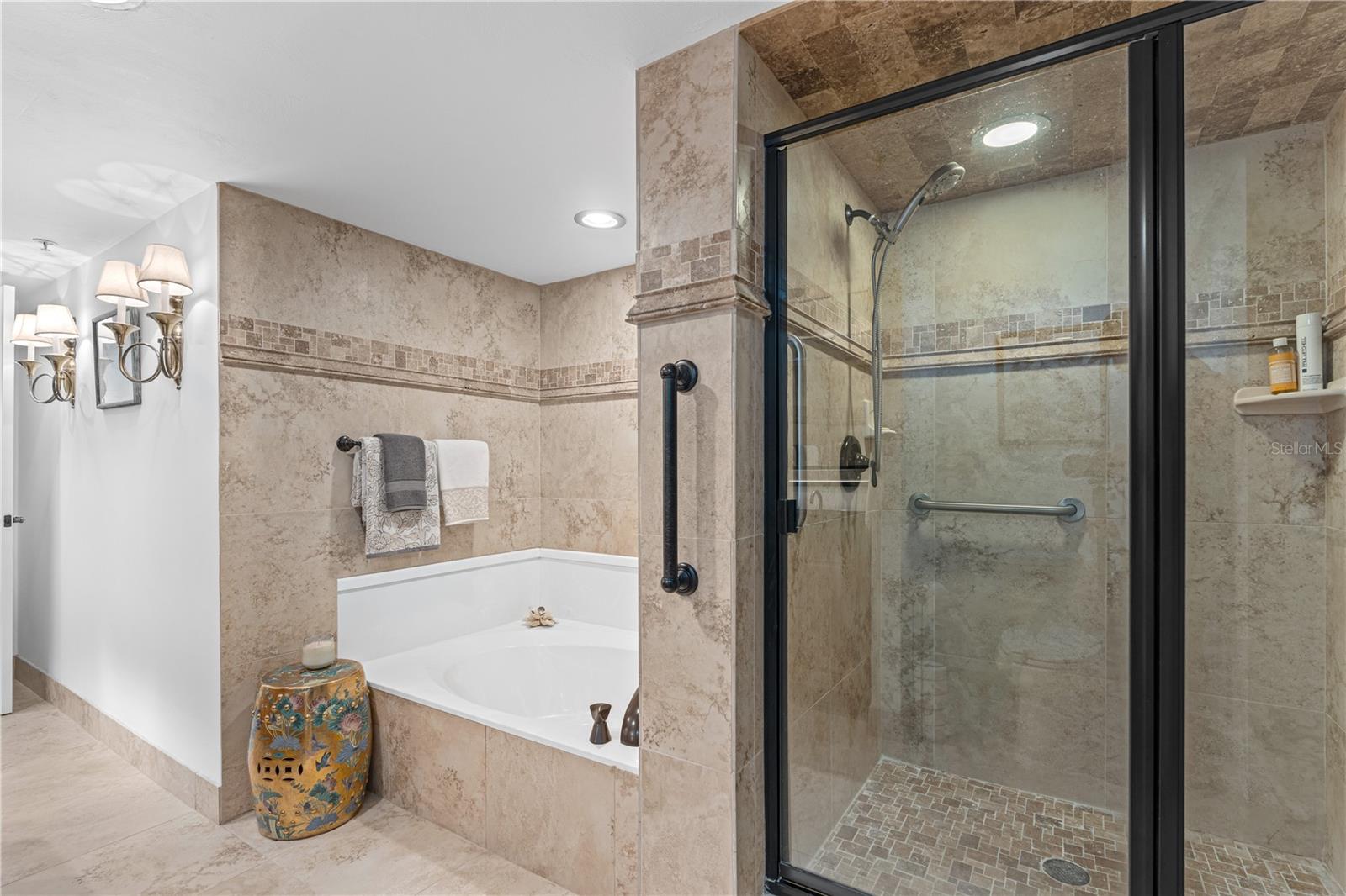 OCEANS CLOVERLEAF CONDO - Residential