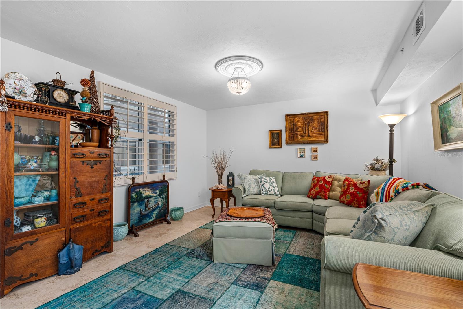 OCEANS CLOVERLEAF CONDO - Residential