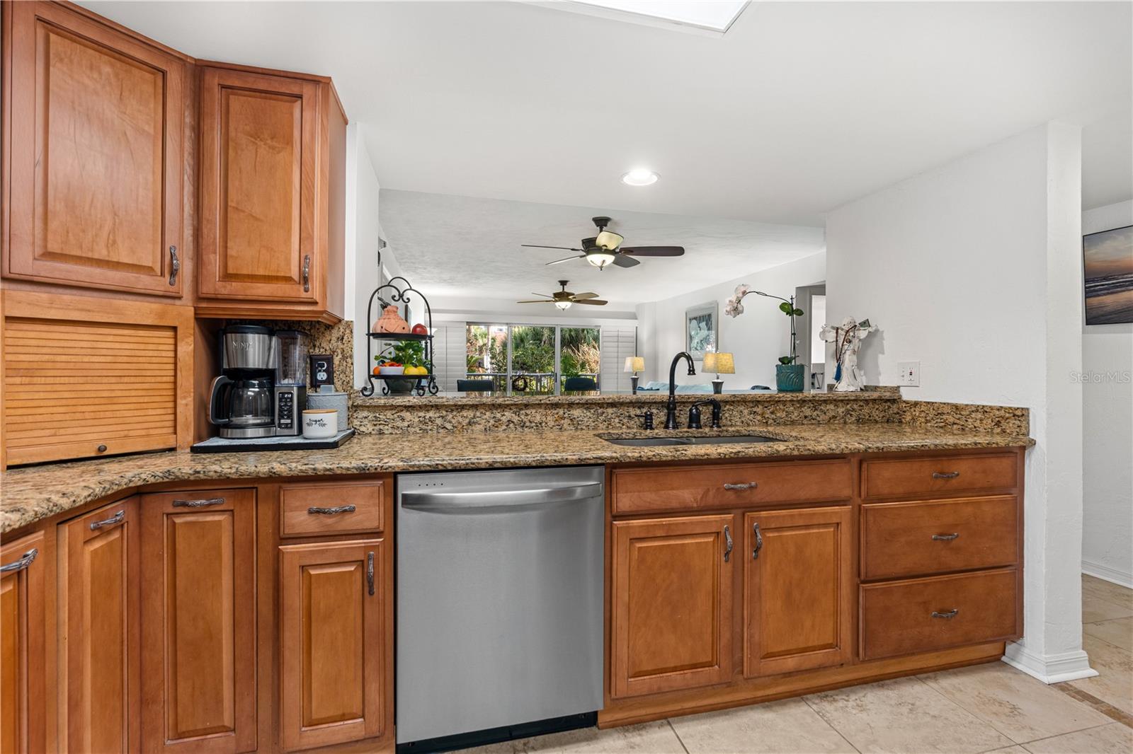 OCEANS CLOVERLEAF CONDO - Residential