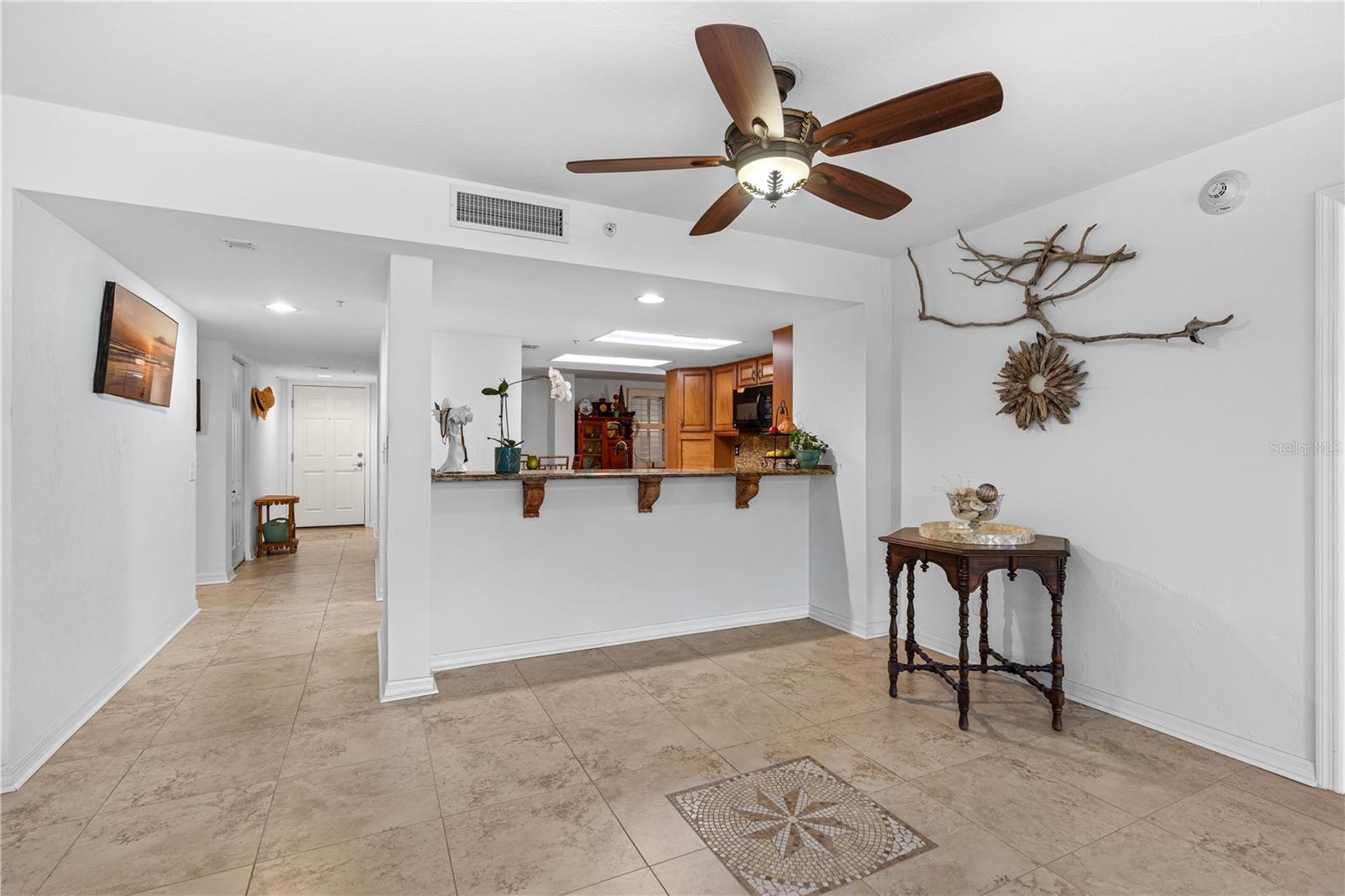 OCEANS CLOVERLEAF CONDO - Residential